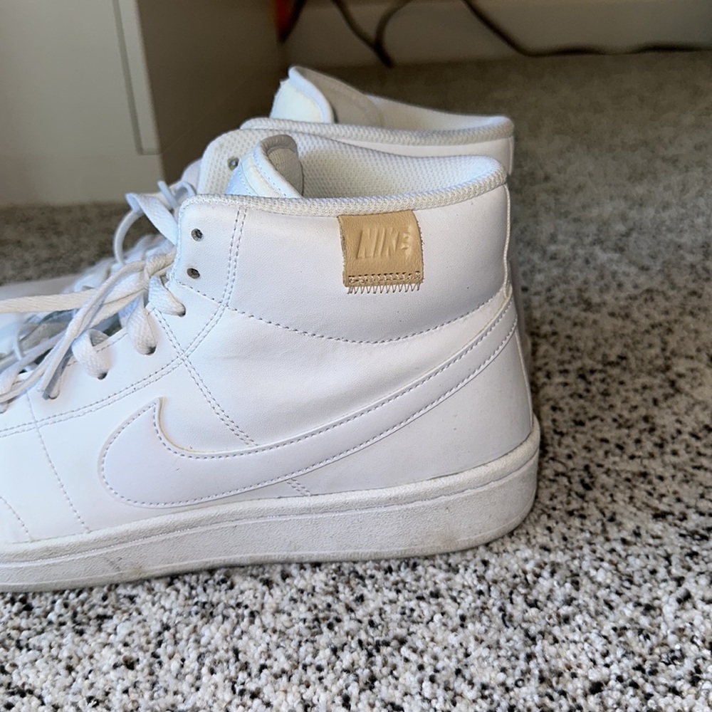 Nike Women’s Court Royale 2 Mid Shoes - Picture 2 of 4